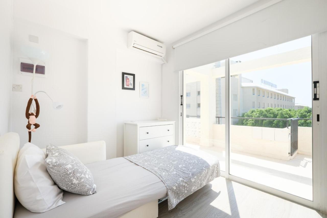Seaview 3 Bedroom Kings Road Penthouse Pafos Dış mekan fotoğraf