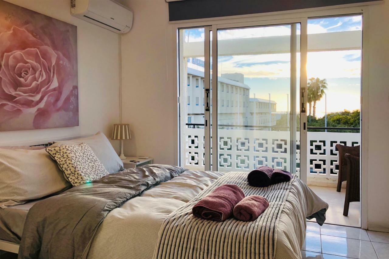 Seaview 3 Bedroom Kings Road Penthouse Pafos Dış mekan fotoğraf